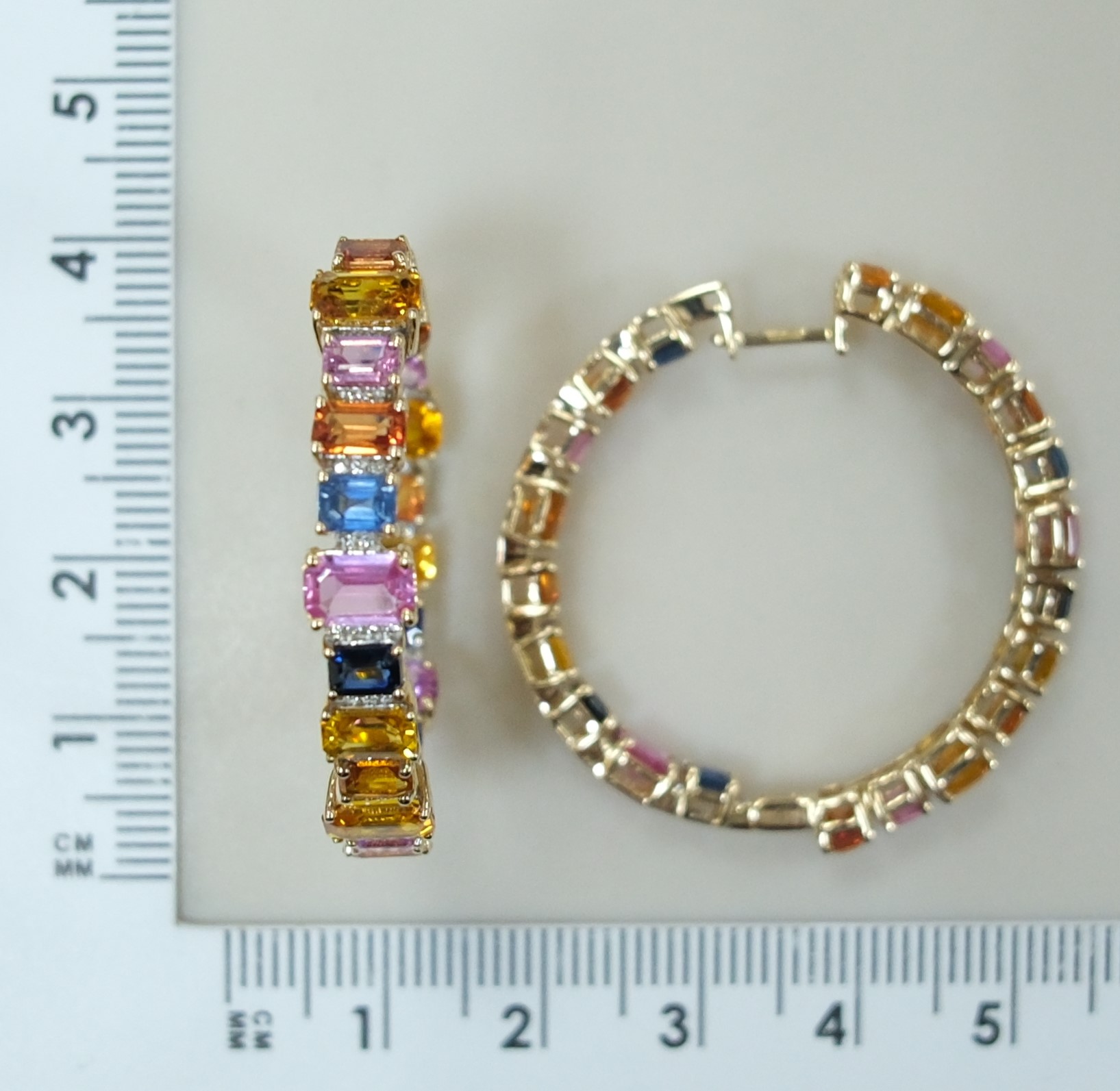 Серьги-конго из желтого золота с цветными сапфирами